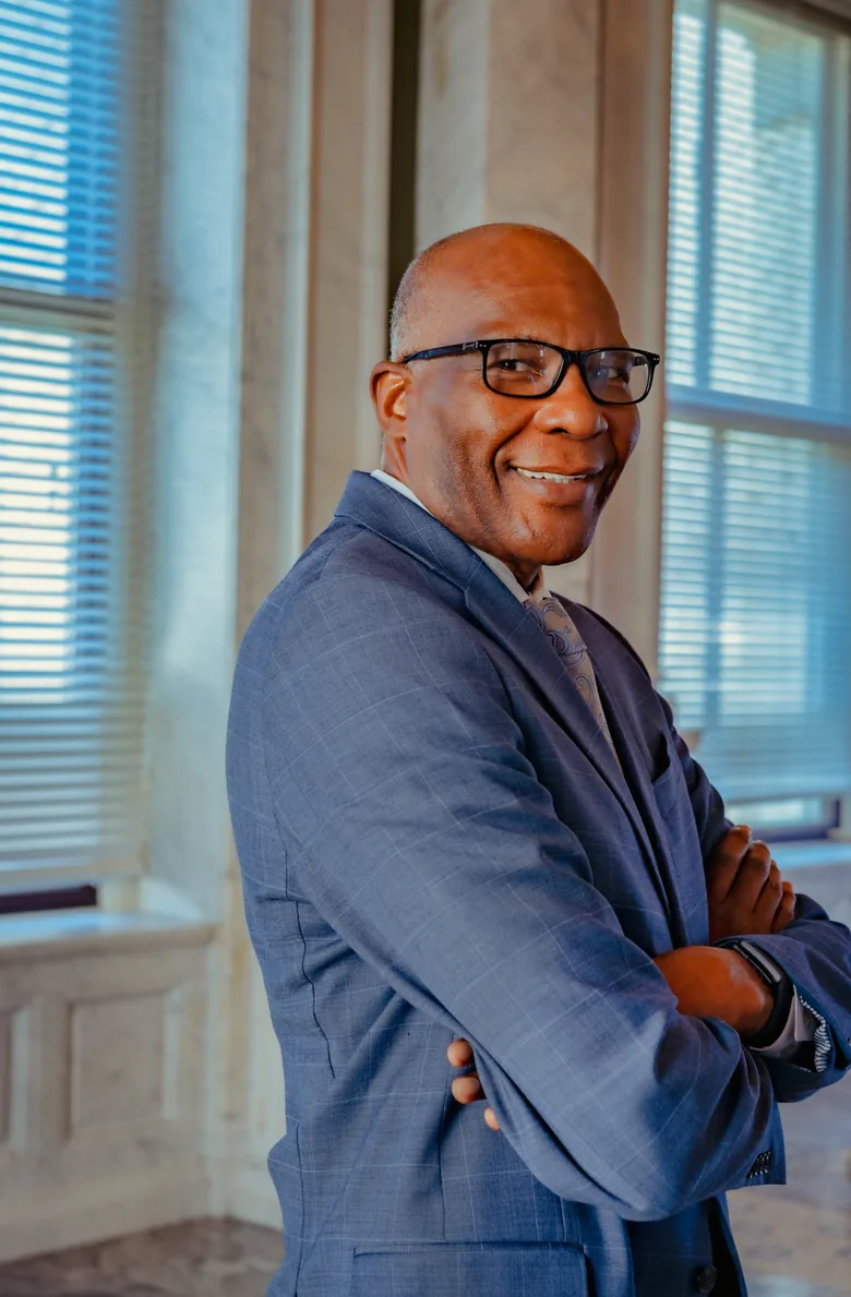 Author Vanley Bucknor
